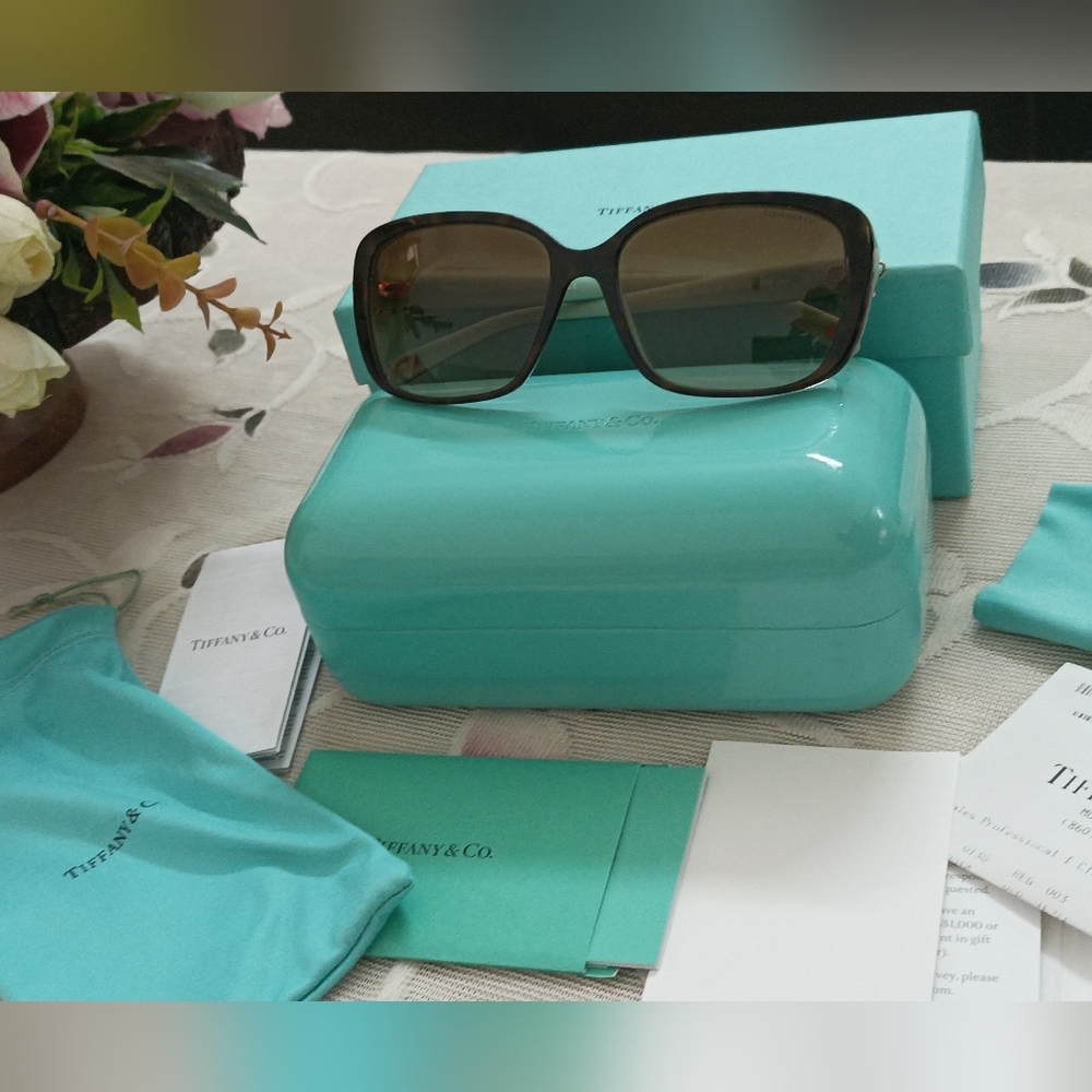 Authentic Tiffany & Co Sunglasses TF 4092 Havana / Blue Frame | Brown - Picture 1 of 7